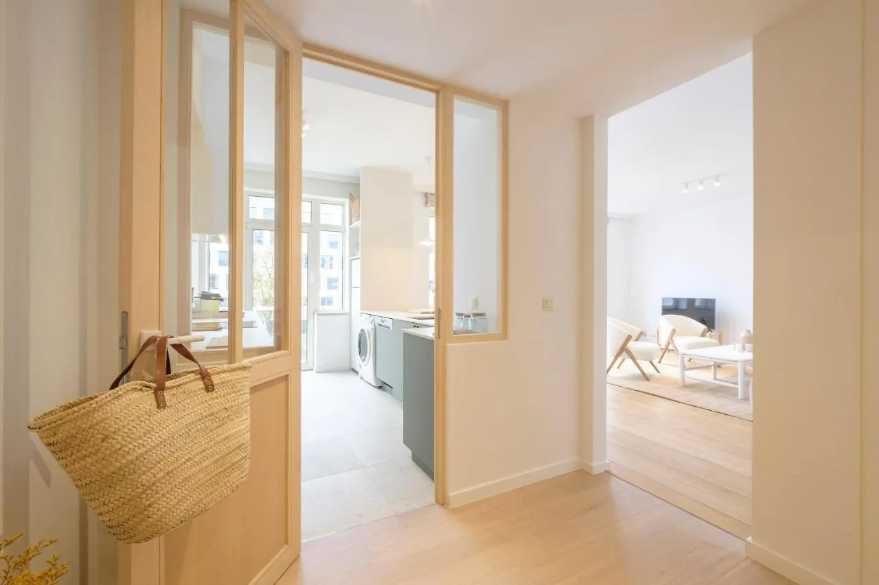 Апартаменты Lumineux Appartement 2 Chambres Entre Le Chatelain Et L'Avenue Louise Брюссель