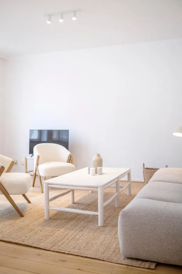 Апартаменты Lumineux Appartement 2 Chambres Entre Le Chatelain Et L'Avenue Louise Брюссель