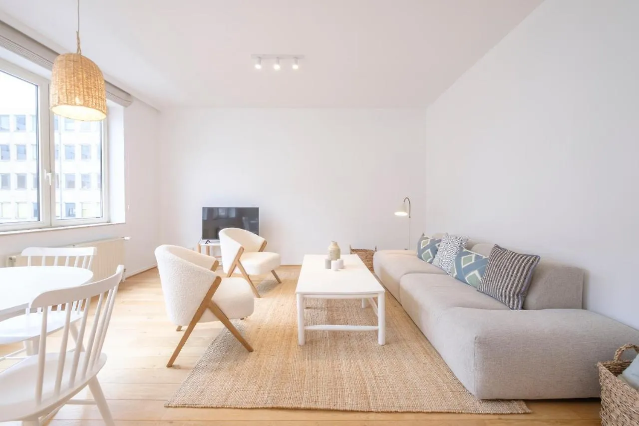 Апартаменты Lumineux Appartement 2 Chambres Entre Le Chatelain Et L'Avenue Louise Брюссель