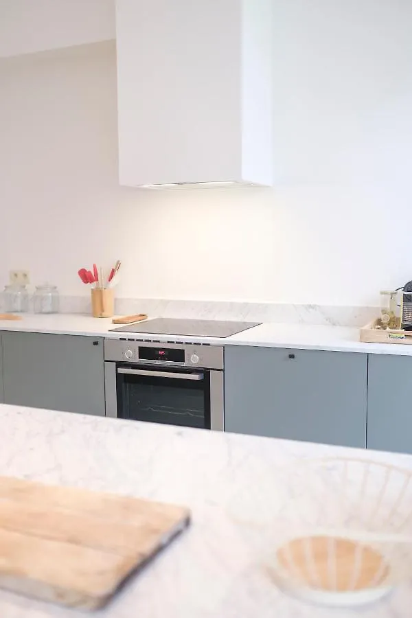 Lumineux Appartement 2 Chambres Entre Le Chatelain Et L'Avenue Louise Брюссель Апартаменты